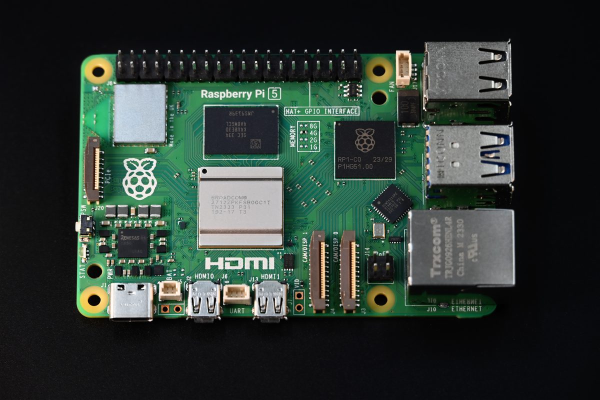 Raspberry Pi 5の基板