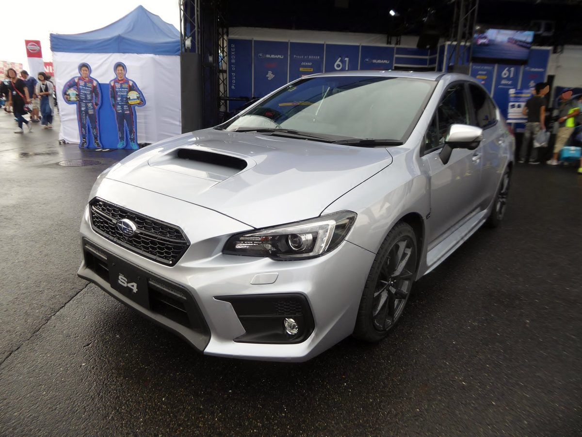 ステレオカメラ式運転支援システム「アイサイト」搭載のスバルWRX S4